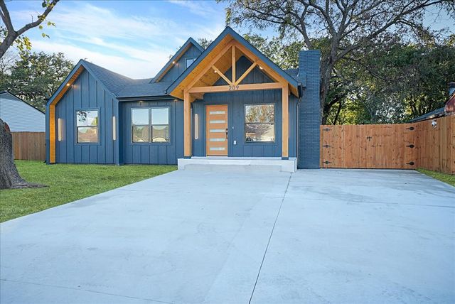 209 Charles Drive, Irving, TX 75060