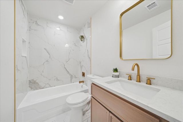 209 Charles Drive, Irving, TX 75060