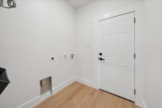 209 Charles Drive, Irving, TX 75060