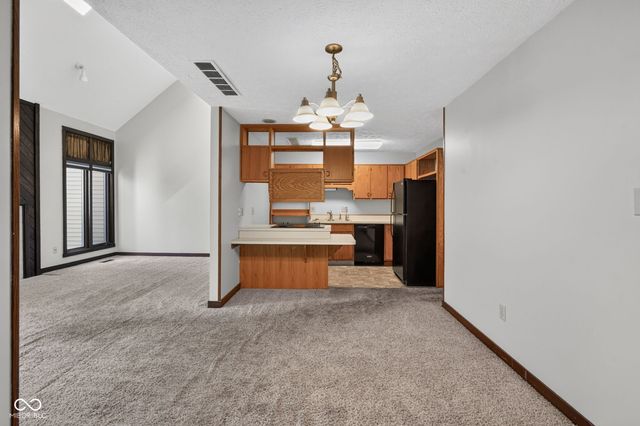 5960 Highgate Circle E, Indianapolis, IN 46250