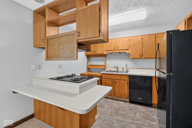 5960 Highgate Circle E, Indianapolis, IN 46250