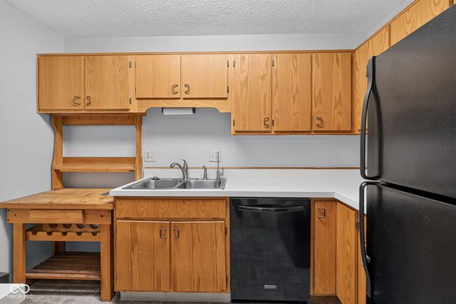 5960 Highgate Circle E, Indianapolis, IN 46250