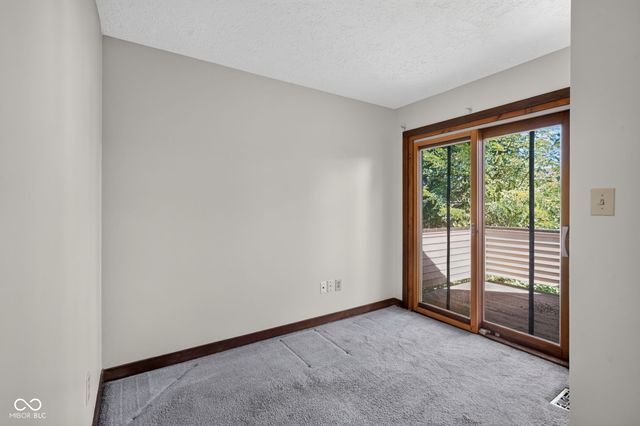5960 Highgate Circle E, Indianapolis, IN 46250