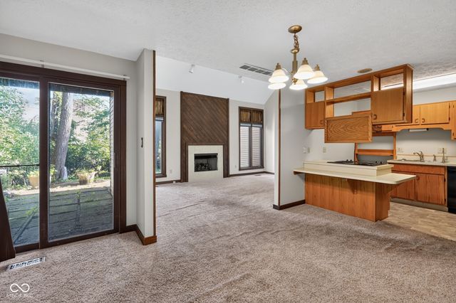 5960 Highgate Circle E, Indianapolis, IN 46250