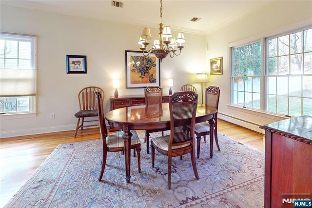 10 Hope Street, Montvale, NJ 07645