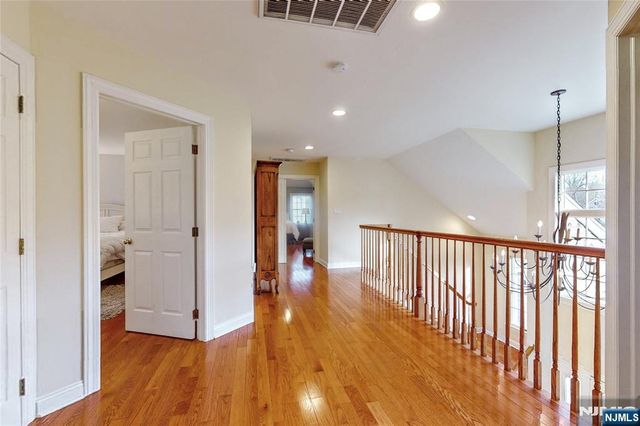 10 Hope Street, Montvale, NJ 07645