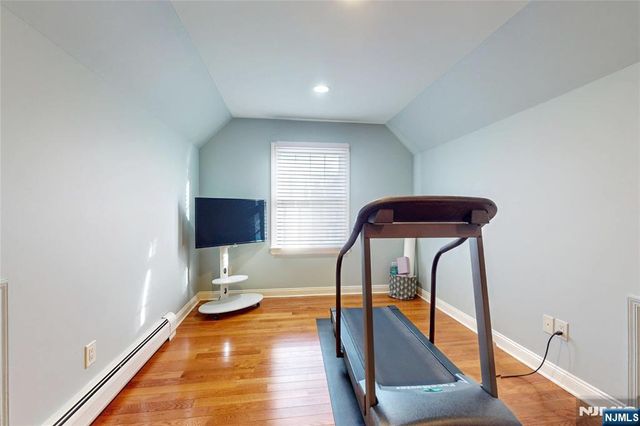 10 Hope Street, Montvale, NJ 07645