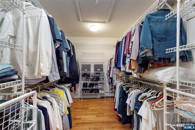 10 Hope Street, Montvale, NJ 07645