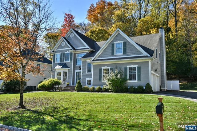 10 Hope Street, Montvale, NJ 07645