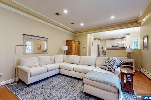 10 Hope Street, Montvale, NJ 07645