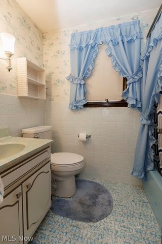 43254 Dellefield Road, Elyria, OH 44035