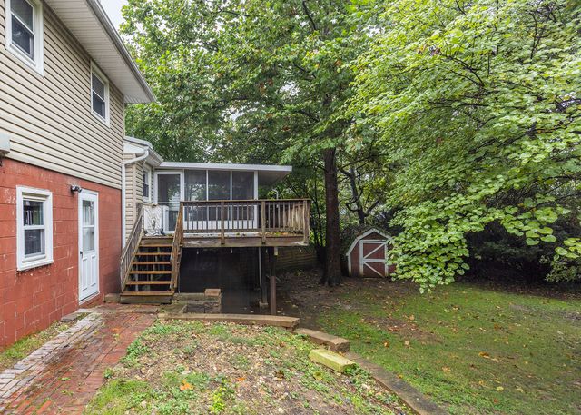 2715 8th Street, East Moline, IL 61244