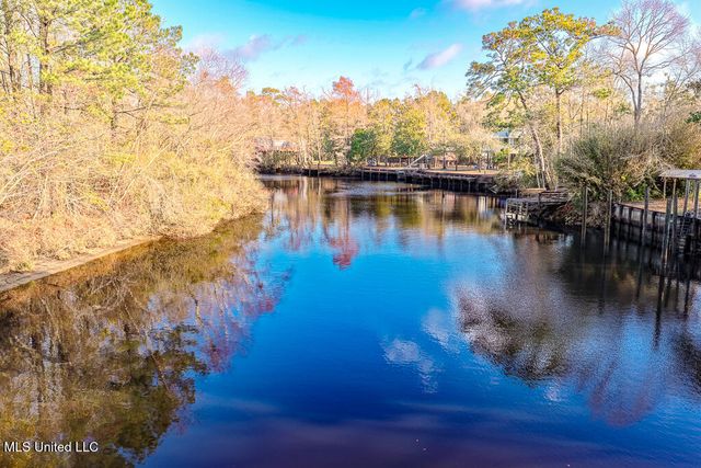 10550 Oneal Road, Gulfport, MS 39503