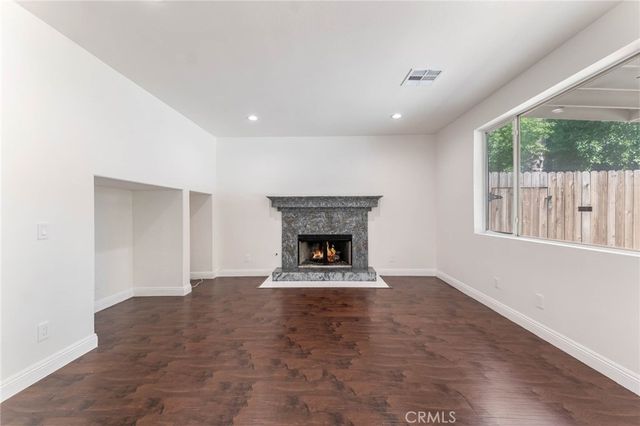 18808 Lull Street, Reseda, CA 91335