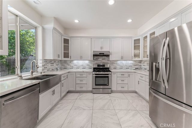 18808 Lull Street, Reseda, CA 91335