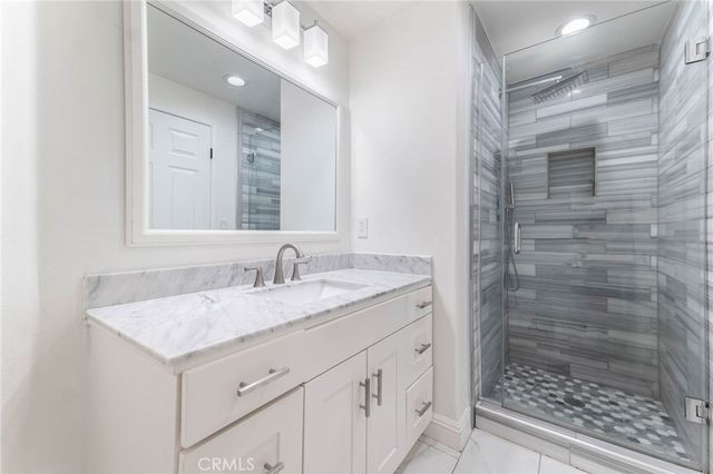 18808 Lull Street, Reseda, CA 91335