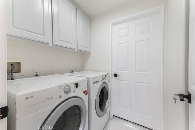 18808 Lull Street, Reseda, CA 91335
