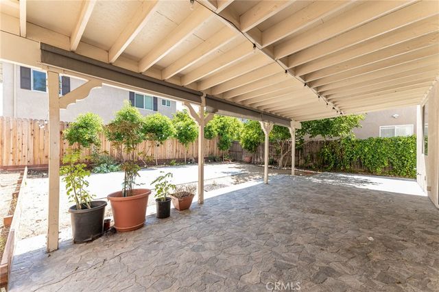 18808 Lull Street, Reseda, CA 91335