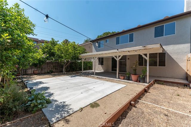 18808 Lull Street, Reseda, CA 91335