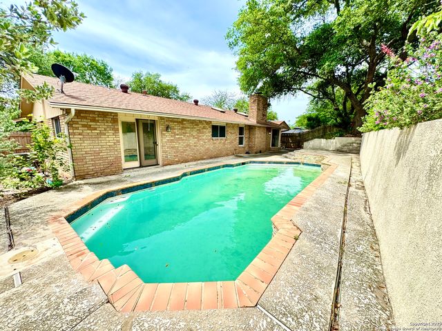 710 Balboa, Universal City, TX 78148