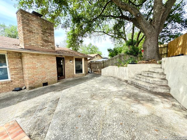 710 Balboa, Universal City, TX 78148