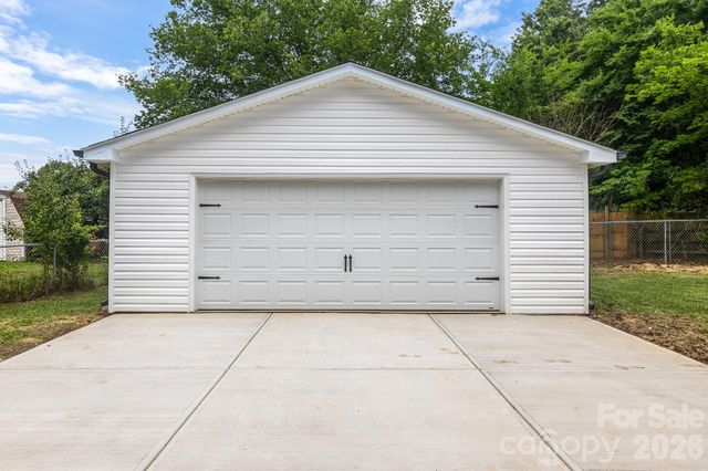 12101 Charing Grove Lane, Charlotte, NC 28273