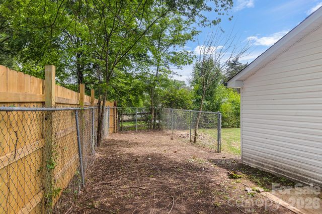 12101 Charing Grove Lane, Charlotte, NC 28273