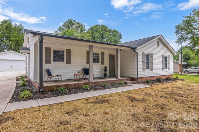 12101 Charing Grove Lane, Charlotte, NC 28273