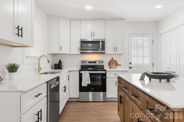 12101 Charing Grove Lane, Charlotte, NC 28273