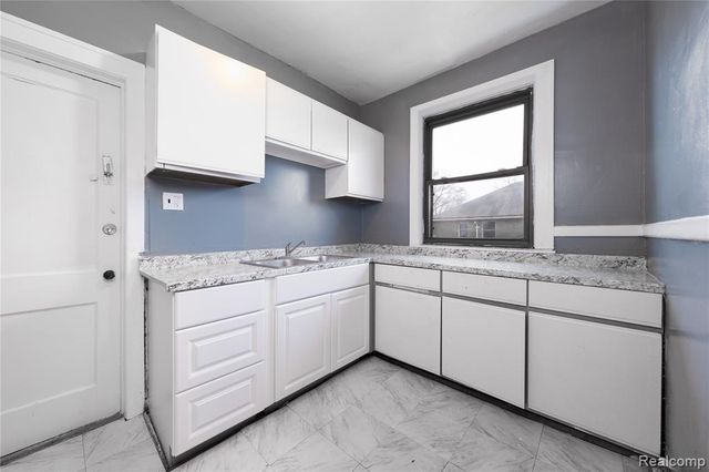 2675 Richton Street, Detroit, MI 48206