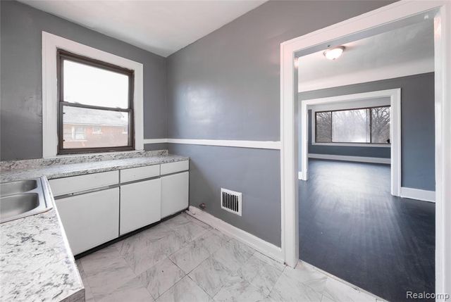 2675 Richton Street, Detroit, MI 48206