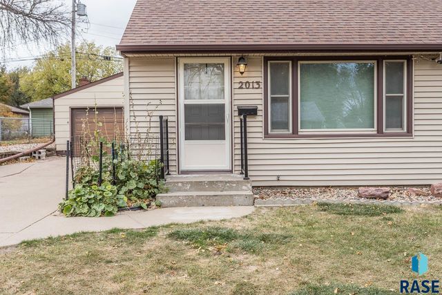 2013 S Jefferson Ave Avenue, Sioux Falls, SD 57105