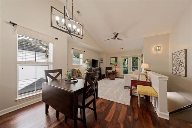 7637 W 78th Street, Overland Park, KS 66204