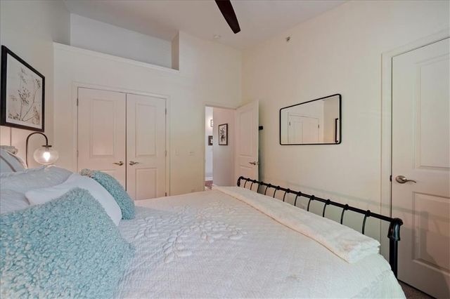 7637 W 78th Street, Overland Park, KS 66204