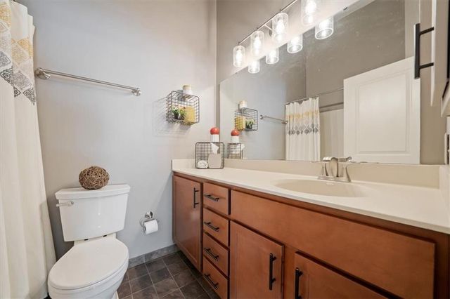 7637 W 78th Street, Overland Park, KS 66204