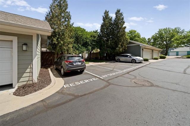 7637 W 78th Street, Overland Park, KS 66204