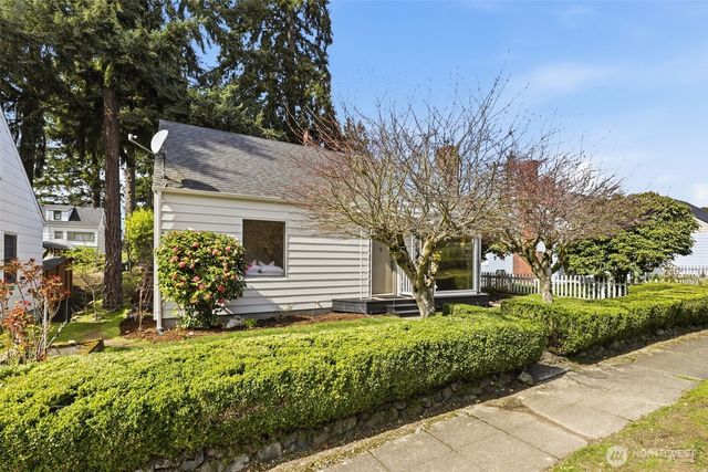 354 Farallone Avenue, Fircrest, WA 98466