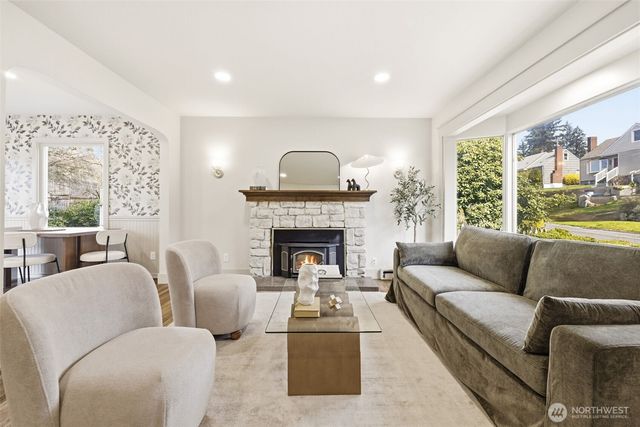 354 Farallone Avenue, Fircrest, WA 98466