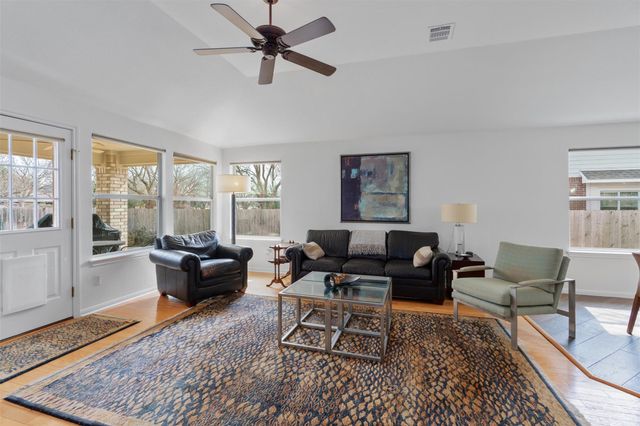 17007 Brewer Blackbird DR, Pflugerville, TX 78660