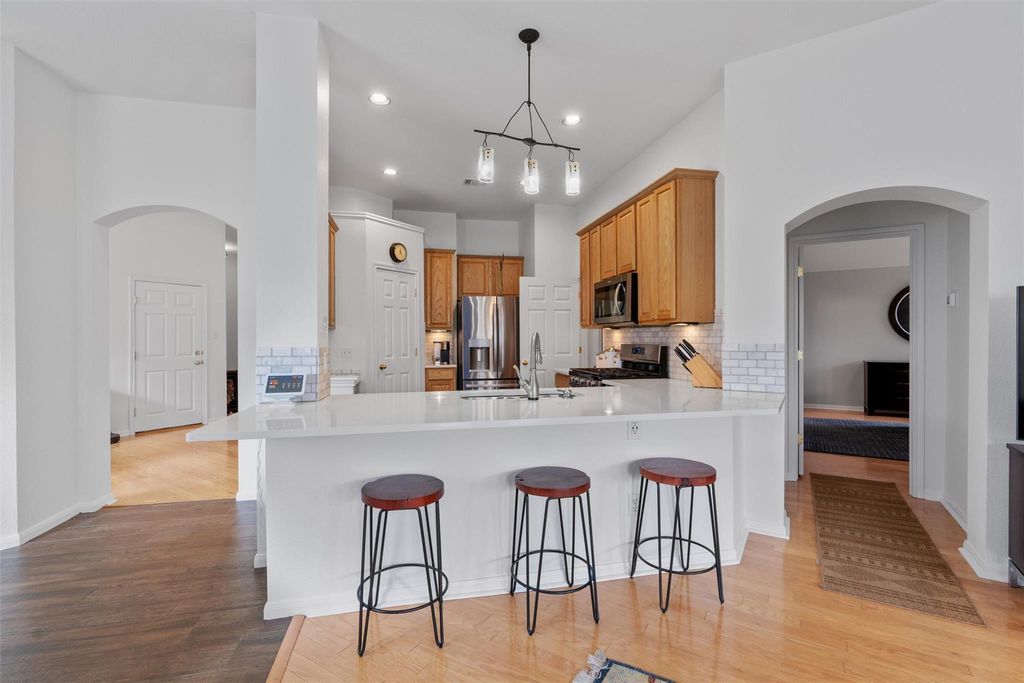 17007 Brewer Blackbird DR, Pflugerville, TX 78660