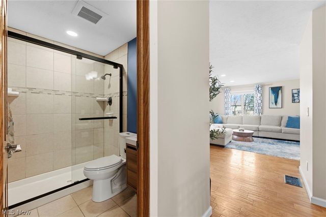 13876 Olde Orchard Road, Strongsville, OH 44136