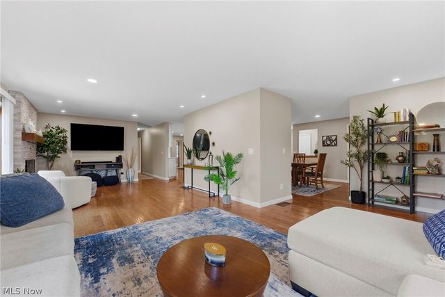 13876 Olde Orchard Road, Strongsville, OH 44136