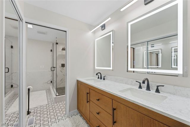 13876 Olde Orchard Road, Strongsville, OH 44136