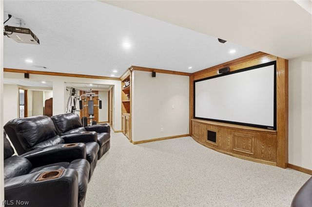 13876 Olde Orchard Road, Strongsville, OH 44136