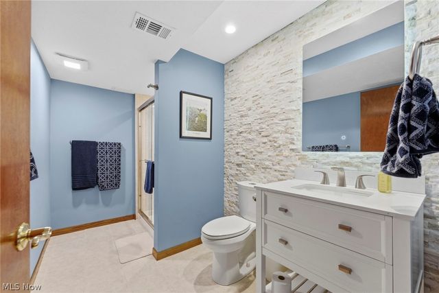 13876 Olde Orchard Road, Strongsville, OH 44136