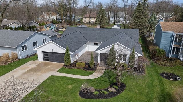 13876 Olde Orchard Road, Strongsville, OH 44136