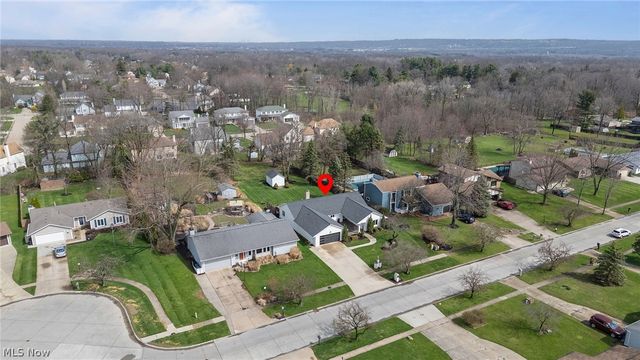 13876 Olde Orchard Road, Strongsville, OH 44136