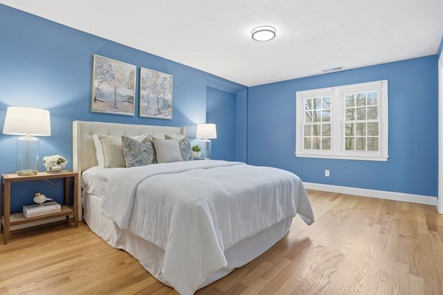 134 Russet Ln 134, Boxborough, MA 01719