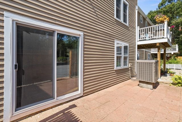 134 Russet Ln 134, Boxborough, MA 01719