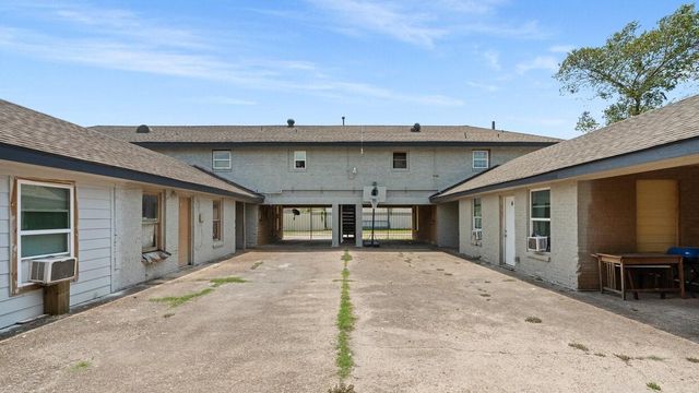 2205 Galveston Road 58, Houston, TX 77012